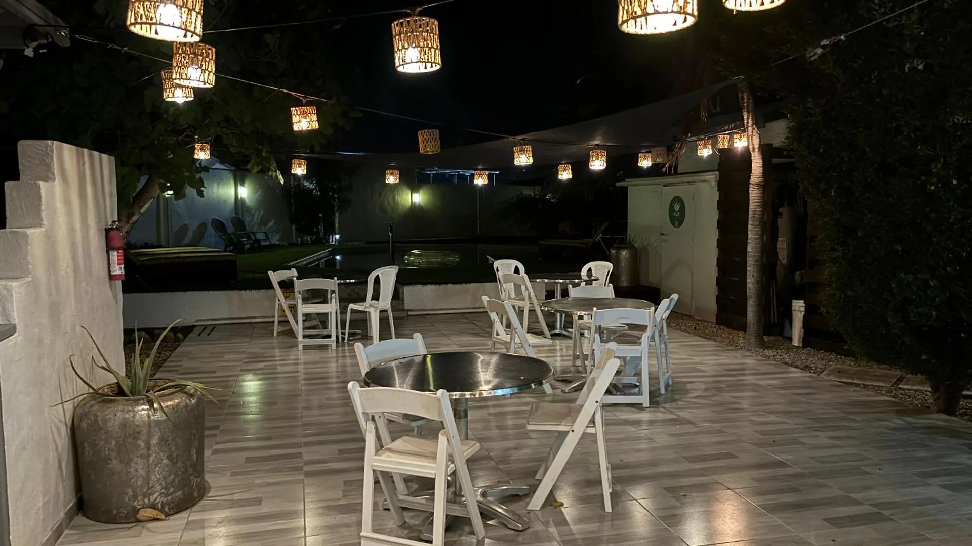Aloe B&B Oranjestad Bed & Breakfast