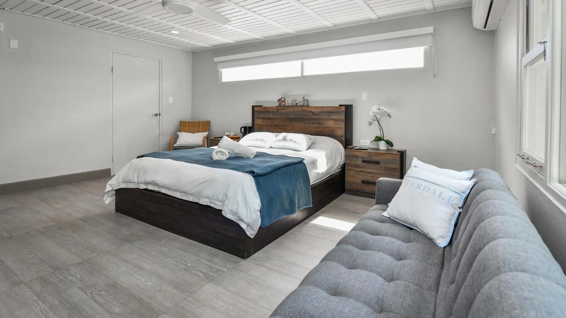 Aloe B&B Oranjestad Bed & Breakfast