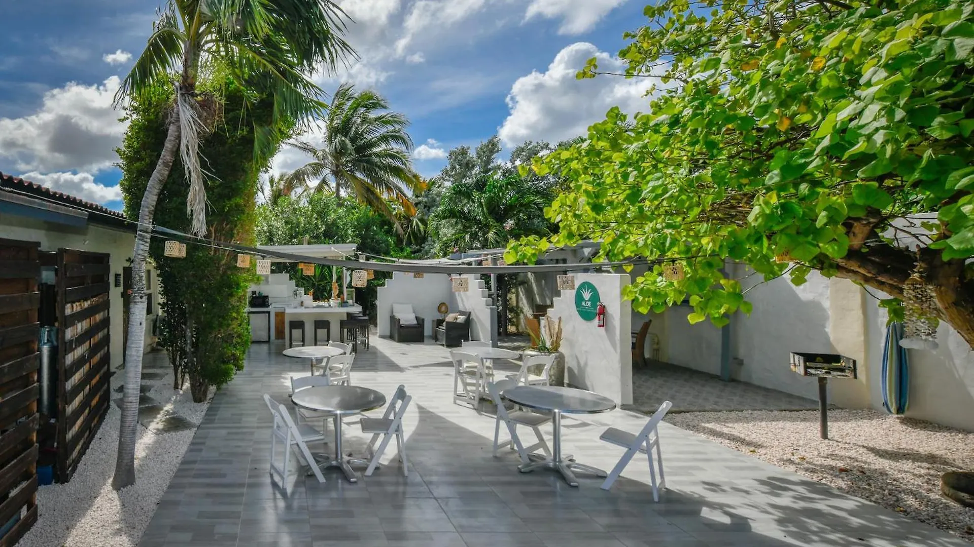 Aloe B&B Oranjestad Panzió